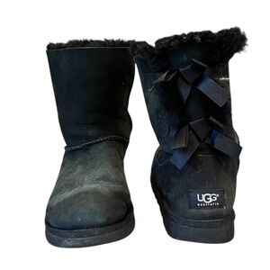UGG Australia Black Bow Boots | Size US 8